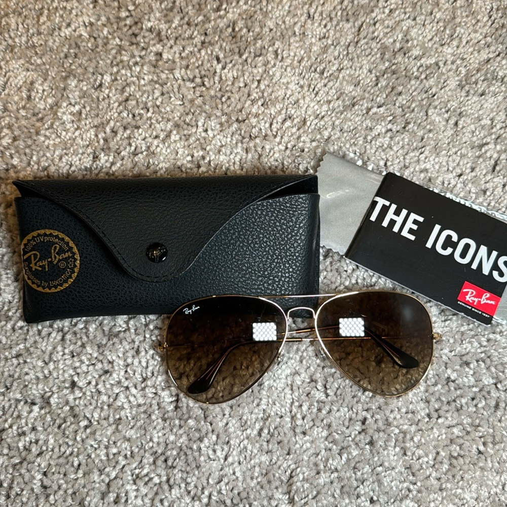 ray ban aviators